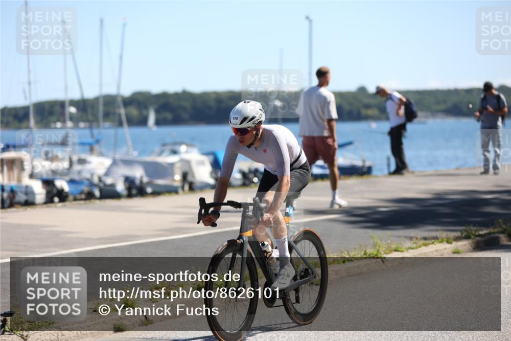 17.08.2025 - KN Förde Triathlon 2025 Yannick Fuchs http://msf.ph/oto/8626101 17.08.2025 12:57:40 Radfahren 423, 427, 490, 529, 532, 544, 357, 397, 544 meine-sportfotos.de