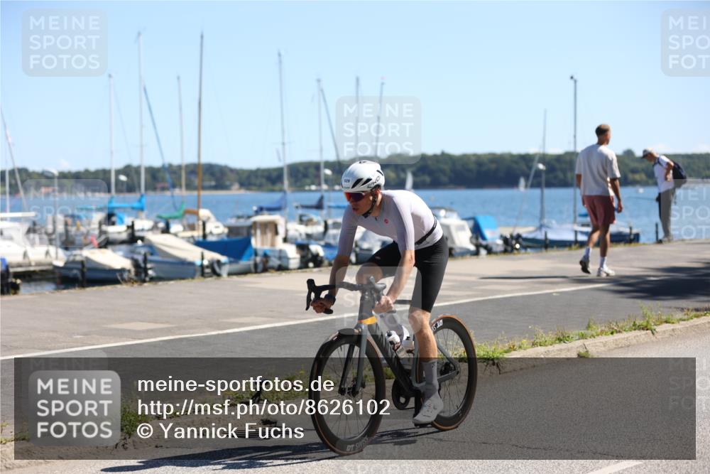 17.08.2025 - KN Förde Triathlon 2025 Yannick Fuchs http://msf.ph/oto/8626102 17.08.2025 12:57:40 Radfahren 423, 427, 490, 529, 532, 544, 357, 397, 544 meine-sportfotos.de
