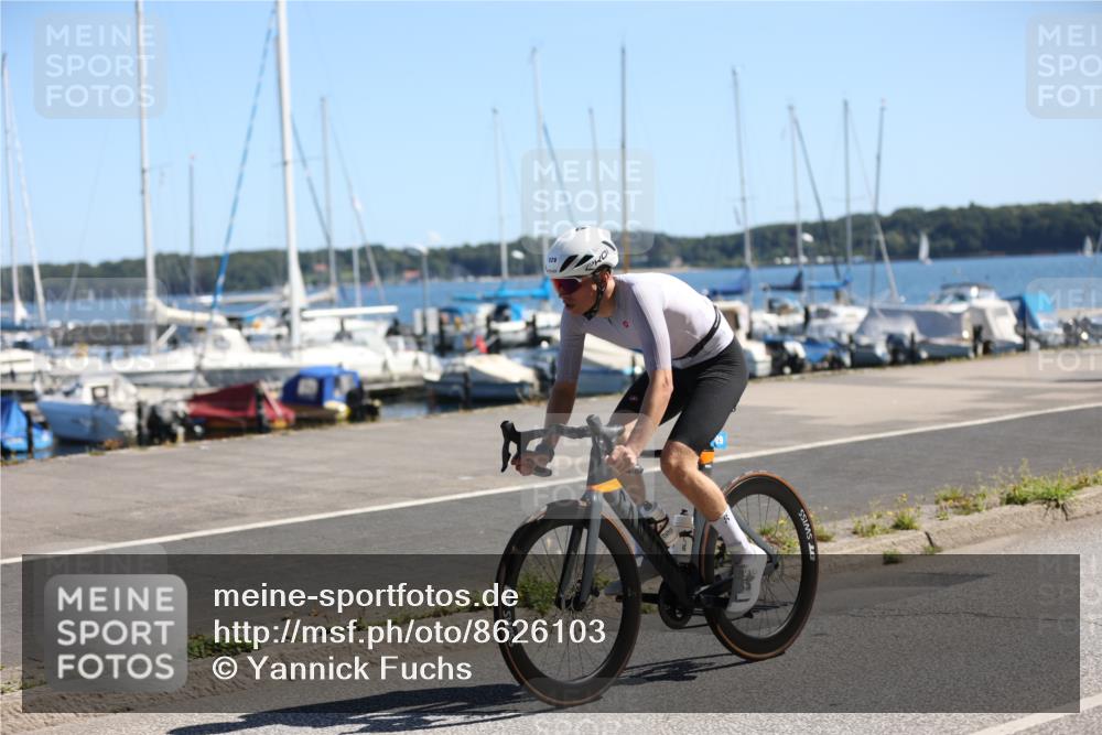 17.08.2025 - KN Förde Triathlon 2025 Yannick Fuchs http://msf.ph/oto/8626103 17.08.2025 12:57:40 Radfahren 423, 427, 490, 529, 532, 544, 357, 397, 544 meine-sportfotos.de