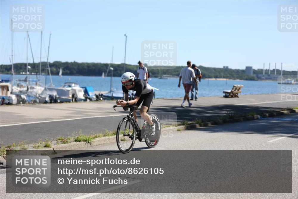 17.08.2025 - KN Förde Triathlon 2025 Yannick Fuchs http://msf.ph/oto/8626105 17.08.2025 12:57:43 Radfahren 423, 427, 490, 492, 532, 423, 529, 544 meine-sportfotos.de