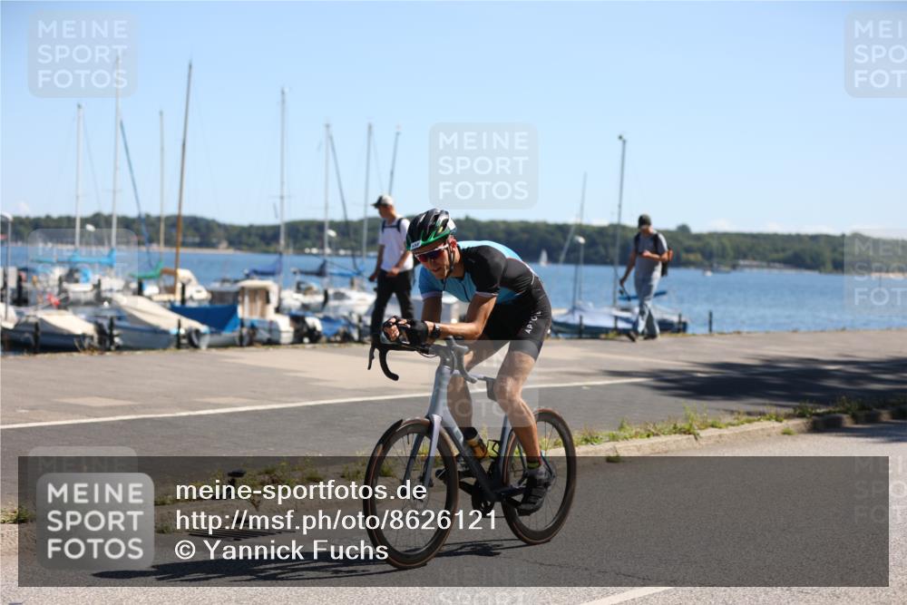 17.08.2025 - KN Förde Triathlon 2025 Yannick Fuchs http://msf.ph/oto/8626121 17.08.2025 12:57:49 Radfahren 415, 422, 492, 532, 548, 423, 427, 490 meine-sportfotos.de