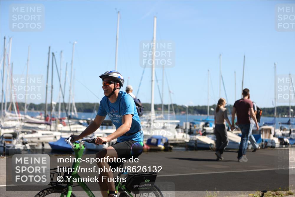 17.08.2025 - KN Förde Triathlon 2025 Yannick Fuchs http://msf.ph/oto/8626132 17.08.2025 12:57:56 Radfahren 415, 422, 487, 501, 513, 548, 492, 532 meine-sportfotos.de