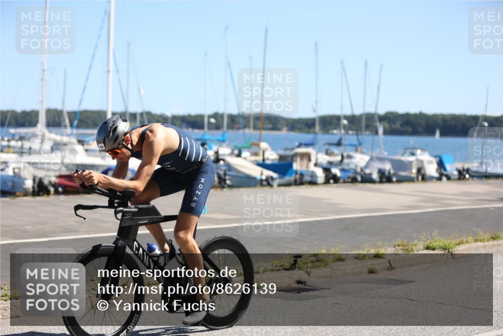 17.08.2025 - KN Förde Triathlon 2025 Yannick Fuchs http://msf.ph/oto/8626139 17.08.2025 12:58:22 Radfahren 403, 408, 420, 480, 486, 496, 504, 507, 508, 407, 408, 505, 507 meine-sportfotos.de