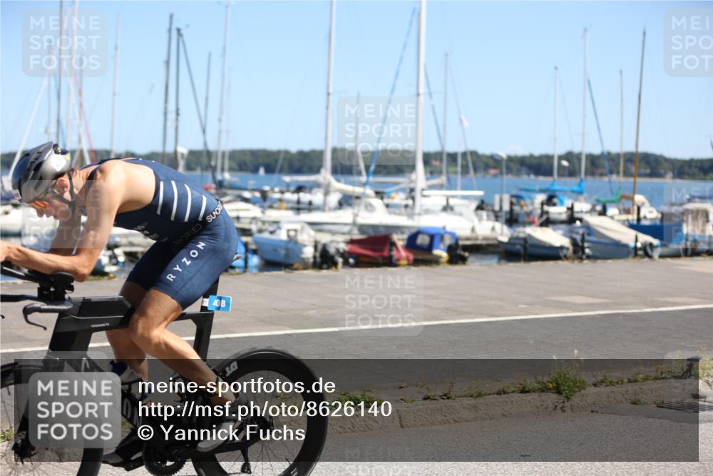 17.08.2025 - KN Förde Triathlon 2025 Yannick Fuchs http://msf.ph/oto/8626140 17.08.2025 12:58:22 Radfahren 403, 408, 420, 480, 486, 496, 504, 507, 508, 407, 408, 505, 507 meine-sportfotos.de