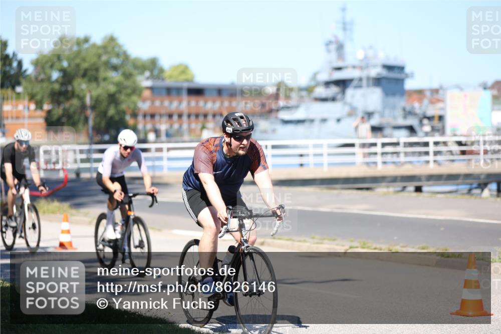 17.08.2025 - KN Förde Triathlon 2025 Yannick Fuchs http://msf.ph/oto/8626146 17.08.2025 12:59:15 Radfahren 397, 410, 423, 424, 427, 431, 519, 529, 532, 431, 447 meine-sportfotos.de
