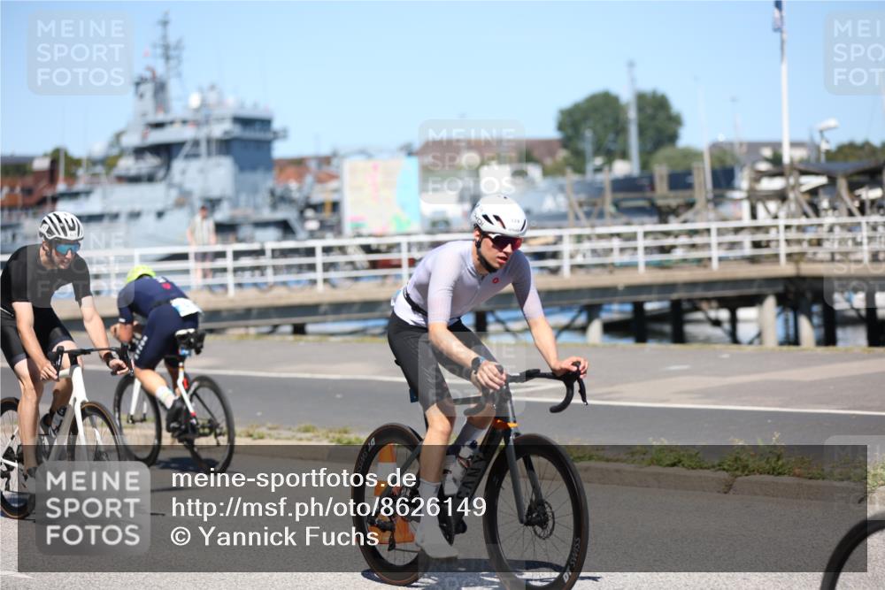 17.08.2025 - KN Förde Triathlon 2025 Yannick Fuchs http://msf.ph/oto/8626149 17.08.2025 12:59:15 Radfahren 397, 410, 423, 424, 427, 431, 519, 529, 532, 431, 447 meine-sportfotos.de