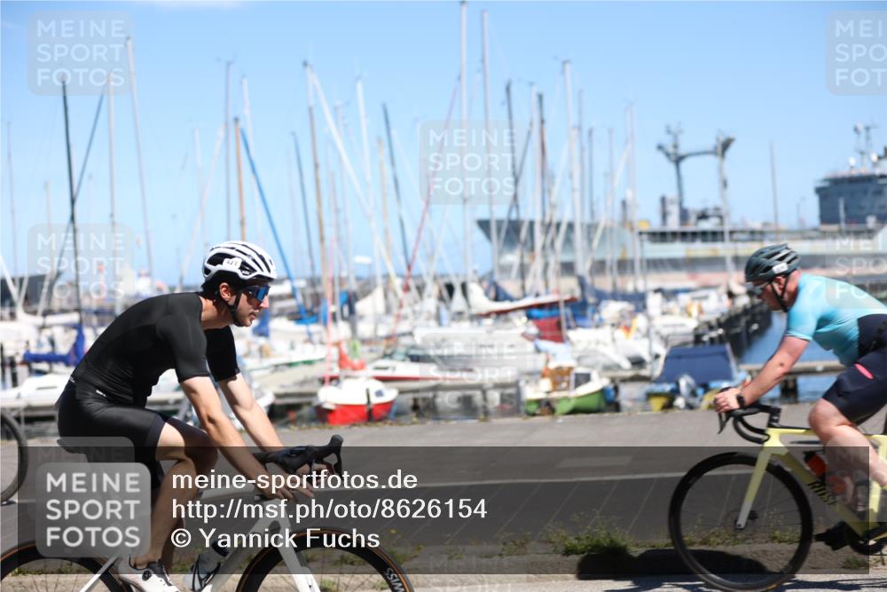 17.08.2025 - KN Förde Triathlon 2025 Yannick Fuchs http://msf.ph/oto/8626154 17.08.2025 12:59:17 Radfahren 410, 423, 424, 427, 519, 529, 532, 397, 431, 447, 519 meine-sportfotos.de