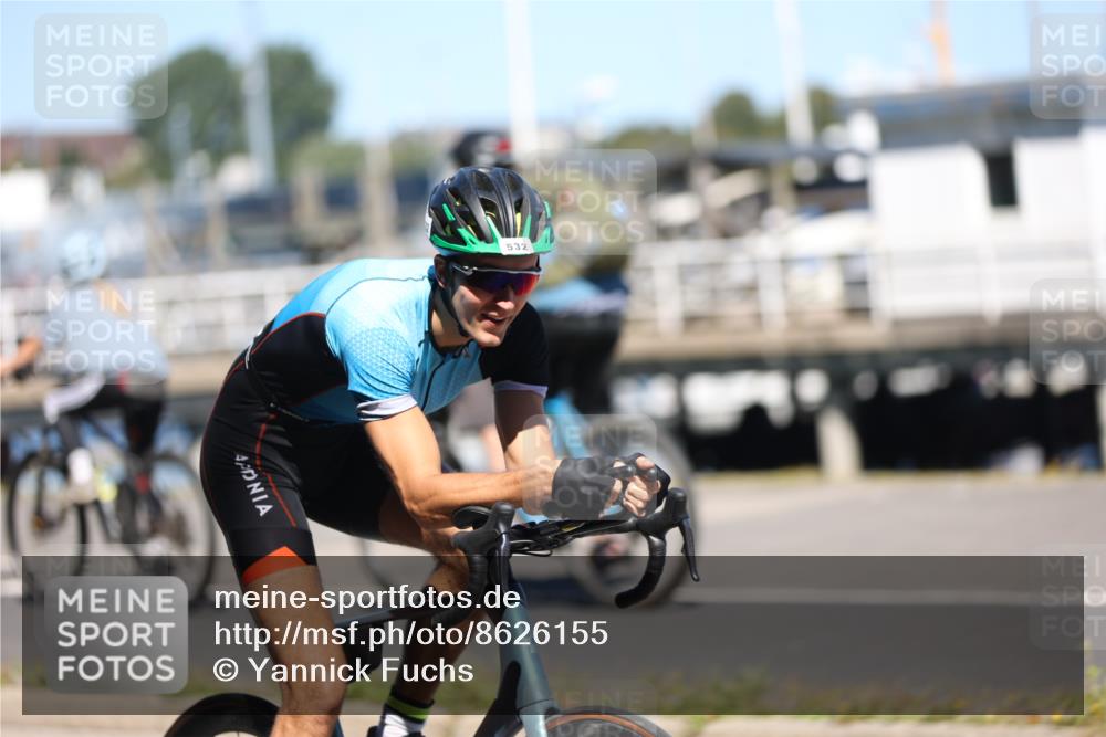 17.08.2025 - KN Förde Triathlon 2025 Yannick Fuchs http://msf.ph/oto/8626155 17.08.2025 12:59:18 Radfahren 410, 423, 424, 427, 529, 532, 397, 431, 519 meine-sportfotos.de