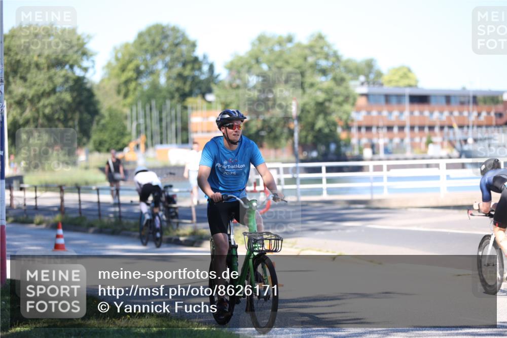 17.08.2025 - KN Förde Triathlon 2025 Yannick Fuchs http://msf.ph/oto/8626171 17.08.2025 13:00:00 Radfahren 416, 425, 492, 508, 528, 428, 454 meine-sportfotos.de