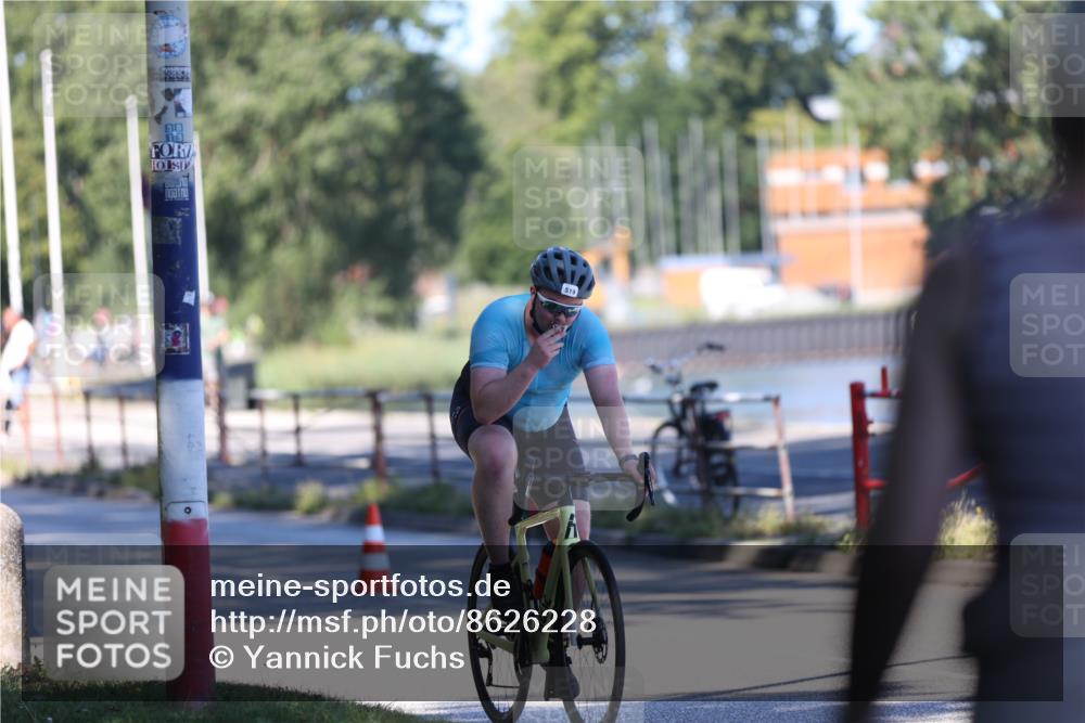 17.08.2025 - KN Förde Triathlon 2025 Yannick Fuchs http://msf.ph/oto/8626228 17.08.2025 13:00:51 Radfahren 404, 424, 484, 519, 395 meine-sportfotos.de