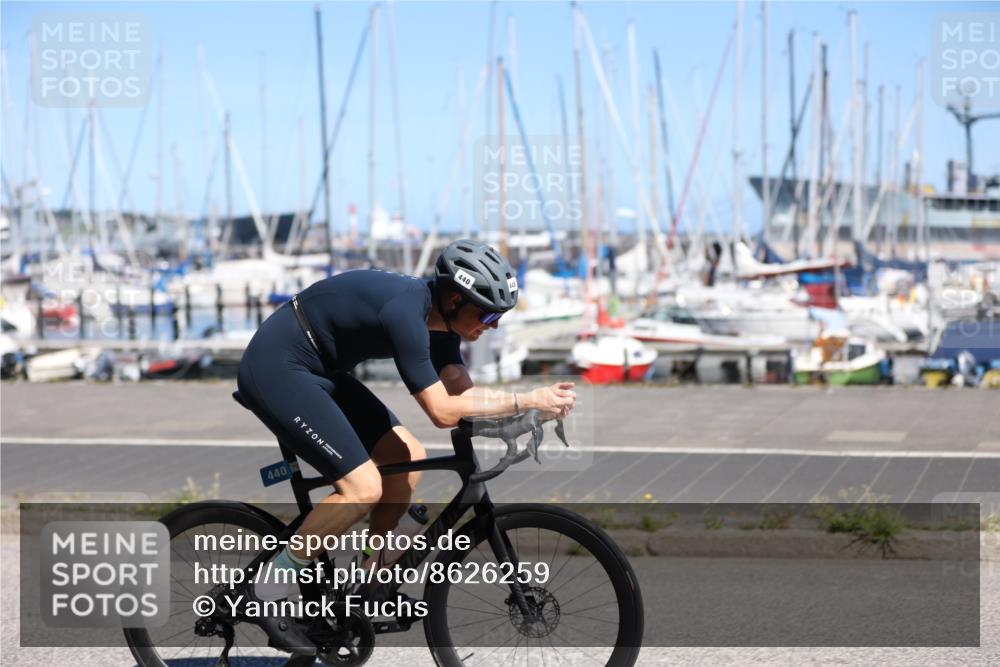 17.08.2025 - KN Förde Triathlon 2025 Yannick Fuchs http://msf.ph/oto/8626259 17.08.2025 13:01:17 Radfahren 425, 428, 434, 440, 446, 454, 457, 511, 517, 433, 515 meine-sportfotos.de