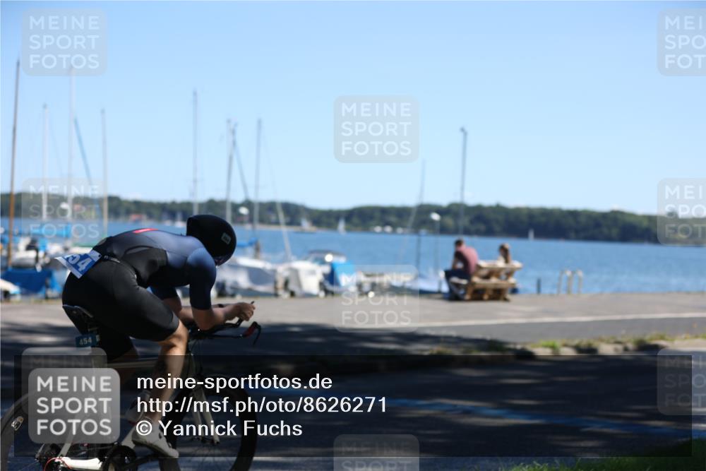 17.08.2025 - KN Förde Triathlon 2025 Yannick Fuchs http://msf.ph/oto/8626271 17.08.2025 13:01:23 Radfahren 425, 428, 446, 454, 457, 473, 511, 514, 517, 520, 524, 434, 440, 446 meine-sportfotos.de