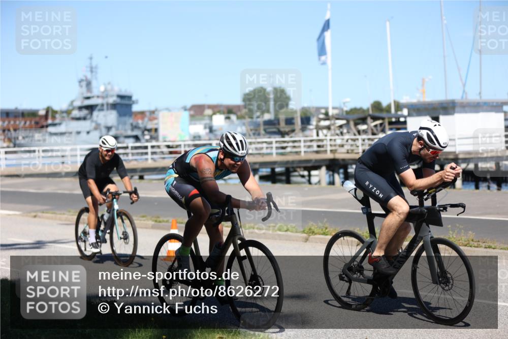 17.08.2025 - KN Förde Triathlon 2025 Yannick Fuchs http://msf.ph/oto/8626272 17.08.2025 13:01:25 Radfahren 425, 454, 457, 464, 473, 511, 514, 517, 520, 524, 428, 434, 440, 446, 454 meine-sportfotos.de