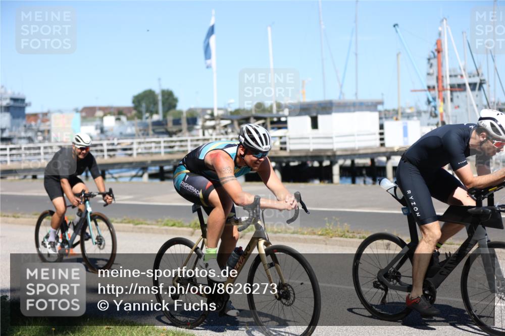 17.08.2025 - KN Förde Triathlon 2025 Yannick Fuchs http://msf.ph/oto/8626273 17.08.2025 13:01:25 Radfahren 425, 454, 457, 464, 473, 511, 514, 517, 520, 524, 428, 434, 440, 446, 454 meine-sportfotos.de