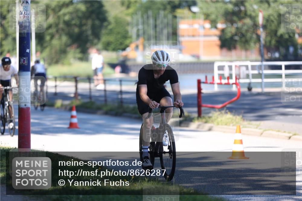 17.08.2025 - KN Förde Triathlon 2025 Yannick Fuchs http://msf.ph/oto/8626287 17.08.2025 13:01:41 Radfahren 416, 437, 445, 456, 481, 528, 416, 437, 464, 514 meine-sportfotos.de