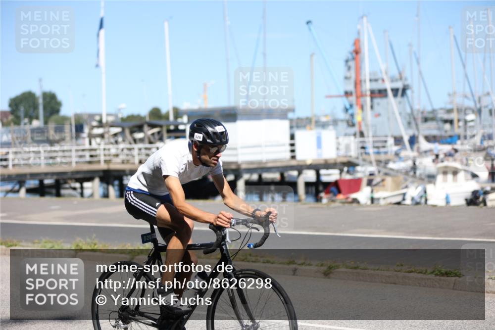 17.08.2025 - KN Förde Triathlon 2025 Yannick Fuchs http://msf.ph/oto/8626298 17.08.2025 13:01:44 Radfahren 445, 450, 456, 502, 528, 416, 437, 481 meine-sportfotos.de
