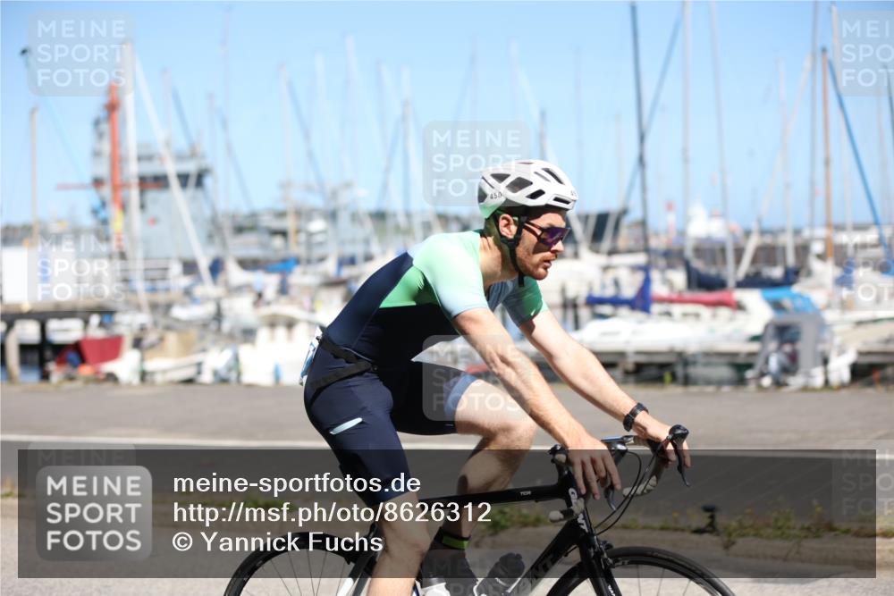 17.08.2025 - KN Förde Triathlon 2025 Yannick Fuchs http://msf.ph/oto/8626312 17.08.2025 13:01:53 Radfahren 450, 458, 502, 542, 456, 528 meine-sportfotos.de