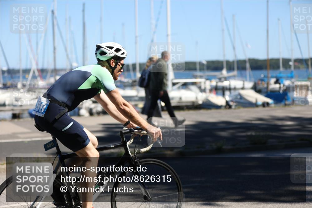 17.08.2025 - KN Förde Triathlon 2025 Yannick Fuchs http://msf.ph/oto/8626315 17.08.2025 13:01:53 Radfahren 450, 458, 502, 542, 456, 528 meine-sportfotos.de