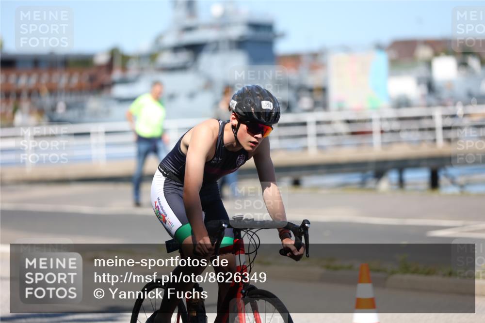 17.08.2025 - KN Förde Triathlon 2025 Yannick Fuchs http://msf.ph/oto/8626349 17.08.2025 13:02:26 Radfahren 395, 401, 411, 452, 460, 461, 472, 478, 485, 535, 460, 467, 512 meine-sportfotos.de