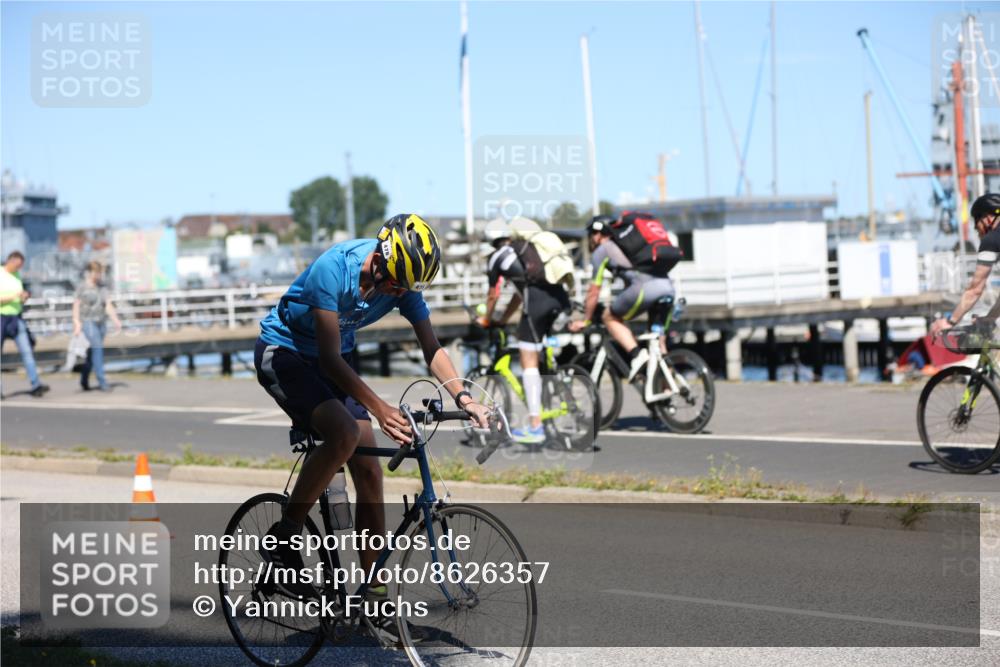 17.08.2025 - KN Förde Triathlon 2025 Yannick Fuchs http://msf.ph/oto/8626357 17.08.2025 13:02:29 Radfahren 395, 411, 430, 452, 461, 472, 478, 485, 535, 401, 460 meine-sportfotos.de