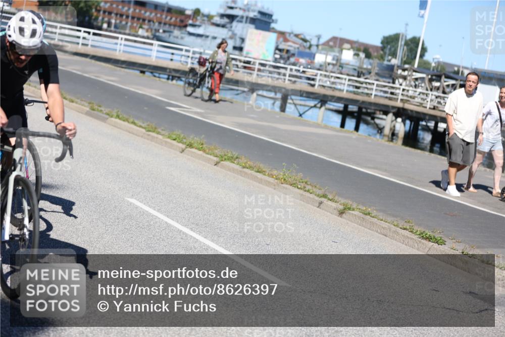 17.08.2025 - KN Förde Triathlon 2025 Yannick Fuchs http://msf.ph/oto/8626397 17.08.2025 13:03:04 Radfahren 398, 435, 437, 473, 509, 514, 517, 520, 524, 549, 446, 471 meine-sportfotos.de
