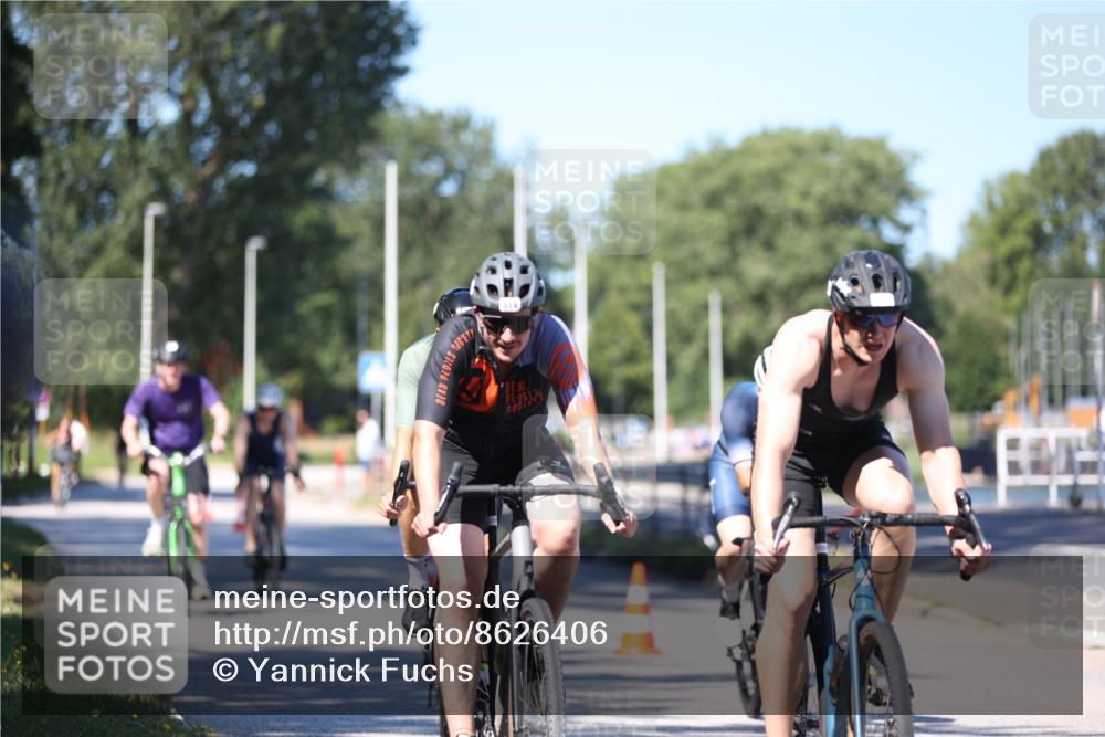 17.08.2025 - KN Förde Triathlon 2025 Yannick Fuchs http://msf.ph/oto/8626406 17.08.2025 13:03:10 Radfahren 398, 435, 437, 448, 464, 494, 509, 514, 515, 520, 524, 549, 473, 509, 517 meine-sportfotos.de