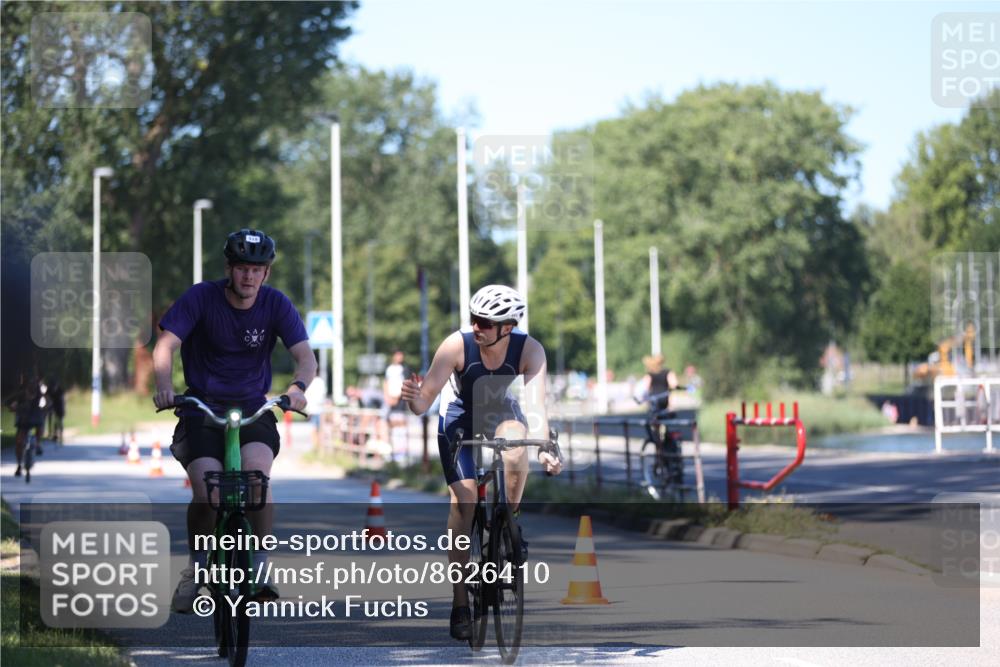 17.08.2025 - KN Förde Triathlon 2025 Yannick Fuchs http://msf.ph/oto/8626410 17.08.2025 13:03:12 Radfahren 398, 437, 448, 464, 475, 494, 514, 515, 520, 524, 549, 435, 473, 509, 517 meine-sportfotos.de