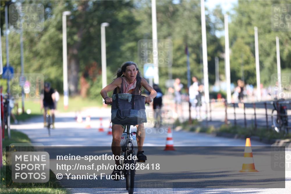 17.08.2025 - KN Förde Triathlon 2025 Yannick Fuchs http://msf.ph/oto/8626418 17.08.2025 13:03:17 Radfahren 448, 464, 475, 481, 494, 515, 518, 398, 435, 437, 464, 494, 514, 515, 520, 524, 549 meine-sportfotos.de