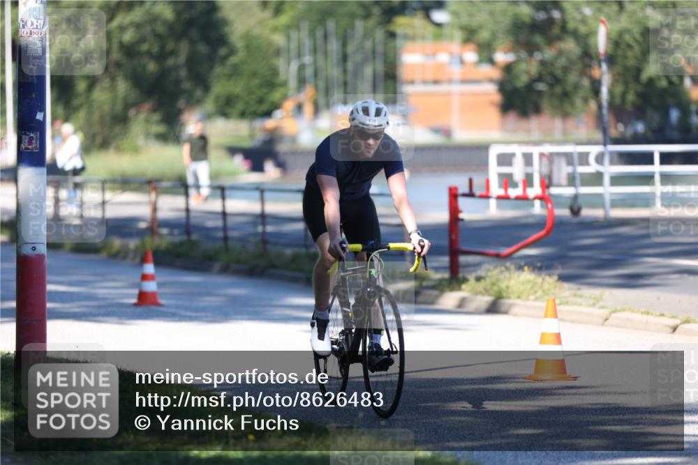 17.08.2025 - KN Förde Triathlon 2025 Yannick Fuchs http://msf.ph/oto/8626483 17.08.2025 13:04:06 Radfahren 406, 436, 452, 483, 523, 533, 535, 409, 411, 460, 461 meine-sportfotos.de