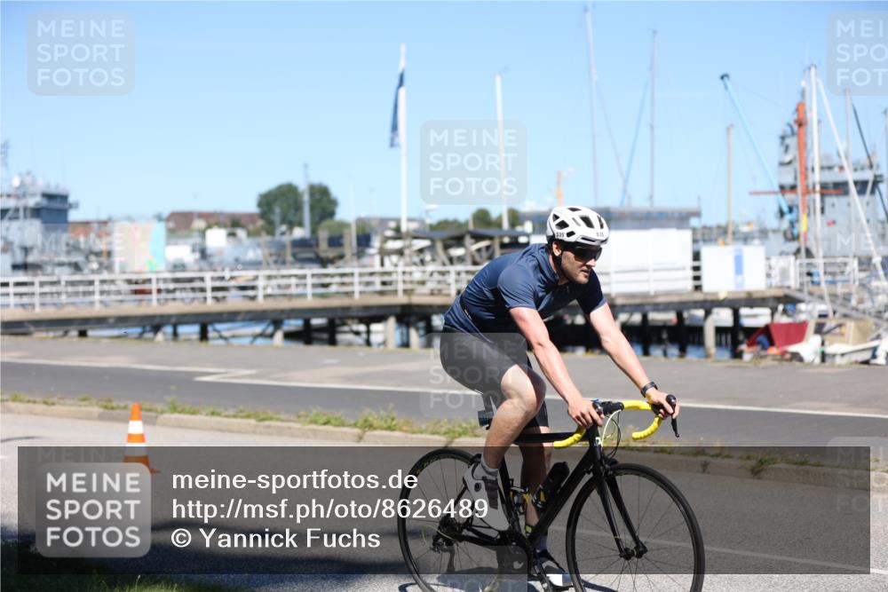 17.08.2025 - KN Förde Triathlon 2025 Yannick Fuchs http://msf.ph/oto/8626489 17.08.2025 13:04:08 Radfahren 406, 436, 452, 483, 495, 523, 533, 535, 411, 461, 523 meine-sportfotos.de