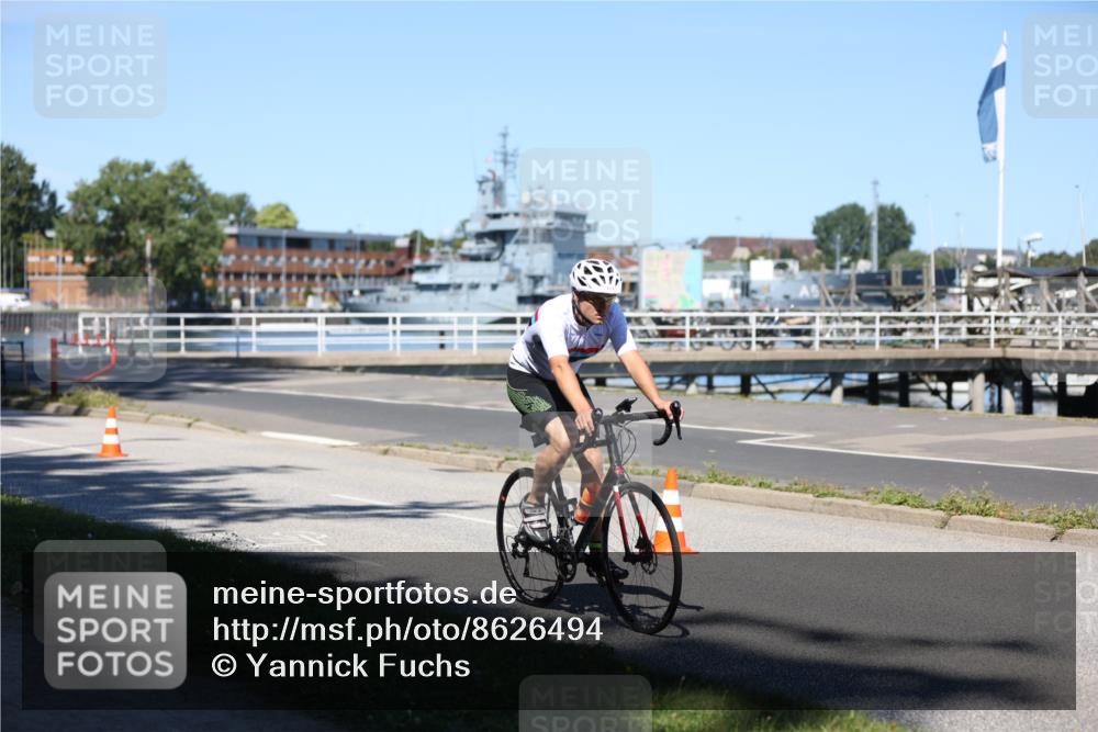 17.08.2025 - KN Förde Triathlon 2025 Yannick Fuchs http://msf.ph/oto/8626494 17.08.2025 13:04:10 Radfahren 406, 436, 452, 483, 495, 533, 535, 523 meine-sportfotos.de