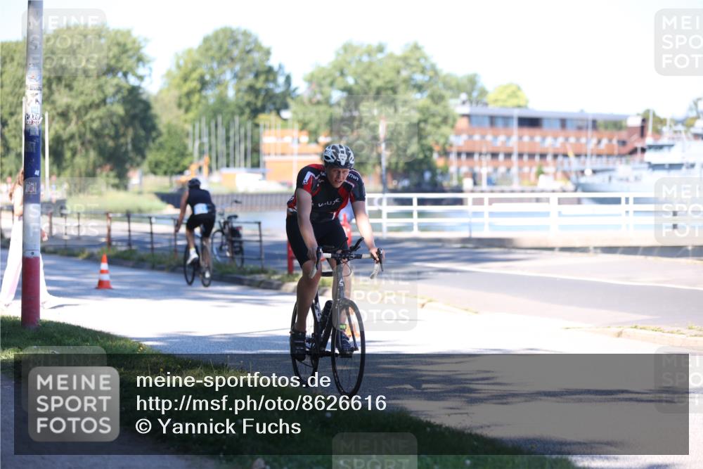 17.08.2025 - KN Förde Triathlon 2025 Yannick Fuchs http://msf.ph/oto/8626616 17.08.2025 13:05:44 Radfahren 412, 513, 533, 406, 491, 501 meine-sportfotos.de
