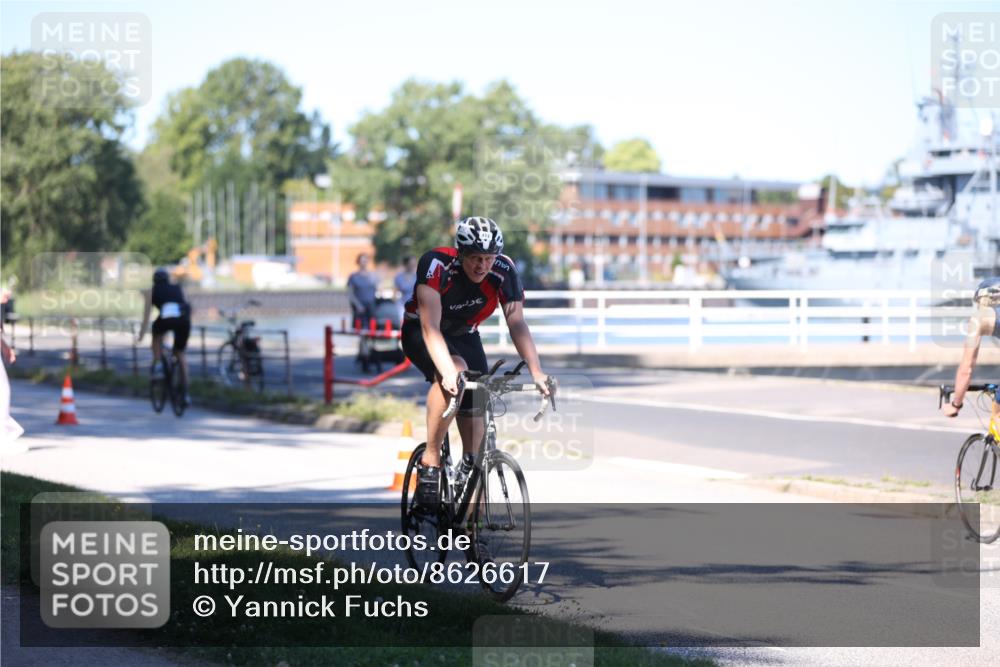 17.08.2025 - KN Förde Triathlon 2025 Yannick Fuchs http://msf.ph/oto/8626617 17.08.2025 13:05:44 Radfahren 412, 513, 533, 406, 491, 501 meine-sportfotos.de