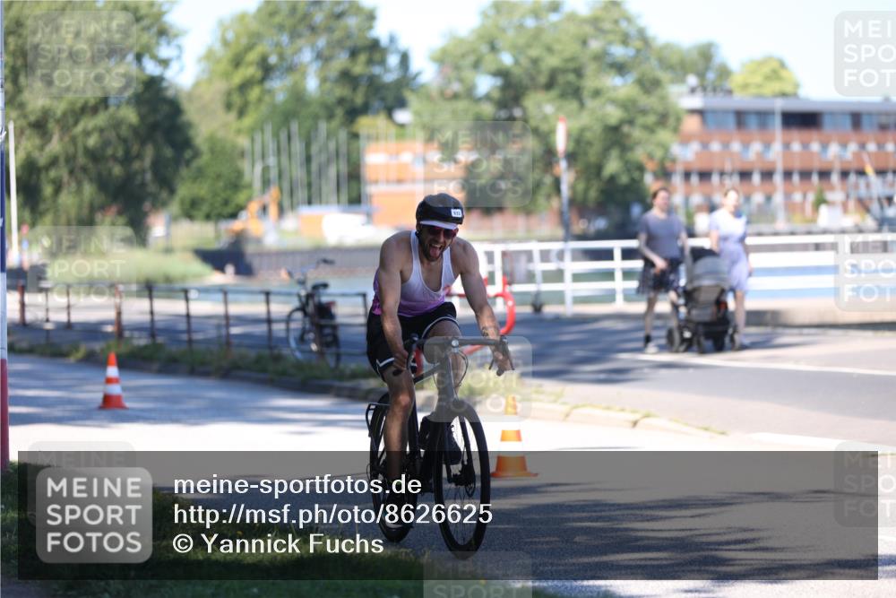 17.08.2025 - KN Förde Triathlon 2025 Yannick Fuchs http://msf.ph/oto/8626625 17.08.2025 13:05:50 Radfahren 436, 455, 533, 412, 513 meine-sportfotos.de