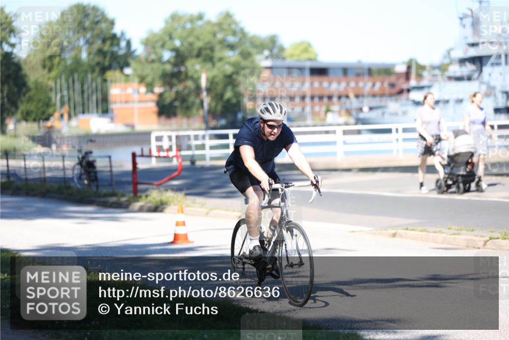17.08.2025 - KN Förde Triathlon 2025 Yannick Fuchs http://msf.ph/oto/8626636 17.08.2025 13:05:58 Radfahren 421, 436, 453, 455, 483, 487, 500, 548, 533 meine-sportfotos.de