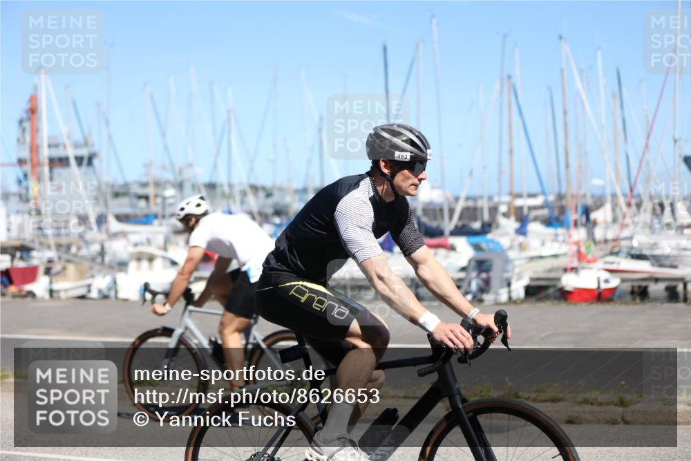 17.08.2025 - KN Förde Triathlon 2025 Yannick Fuchs http://msf.ph/oto/8626653 17.08.2025 13:06:05 Radfahren 403, 421, 453, 470, 483, 487, 500, 548, 421, 436, 455 meine-sportfotos.de