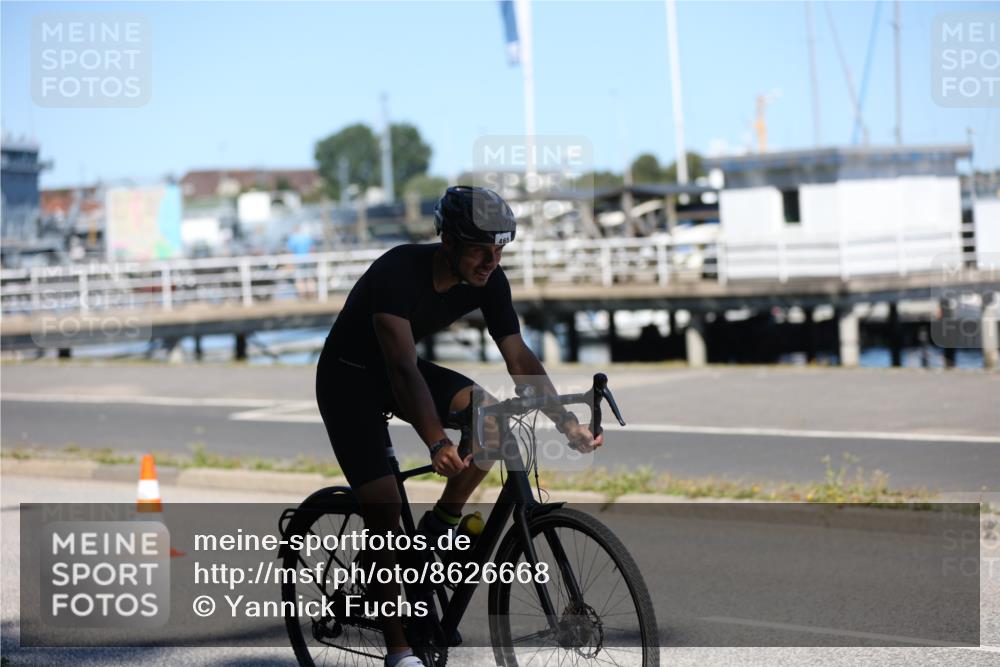17.08.2025 - KN Förde Triathlon 2025 Yannick Fuchs http://msf.ph/oto/8626668 17.08.2025 13:06:15 Radfahren 408, 419, 465, 490, 495, 403, 470, 487, 500, 548 meine-sportfotos.de