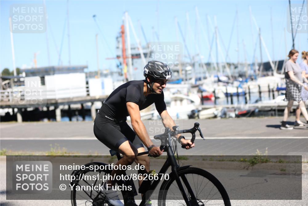17.08.2025 - KN Förde Triathlon 2025 Yannick Fuchs http://msf.ph/oto/8626670 17.08.2025 13:06:16 Radfahren 408, 414, 419, 465, 490, 495, 403, 470, 487, 500 meine-sportfotos.de