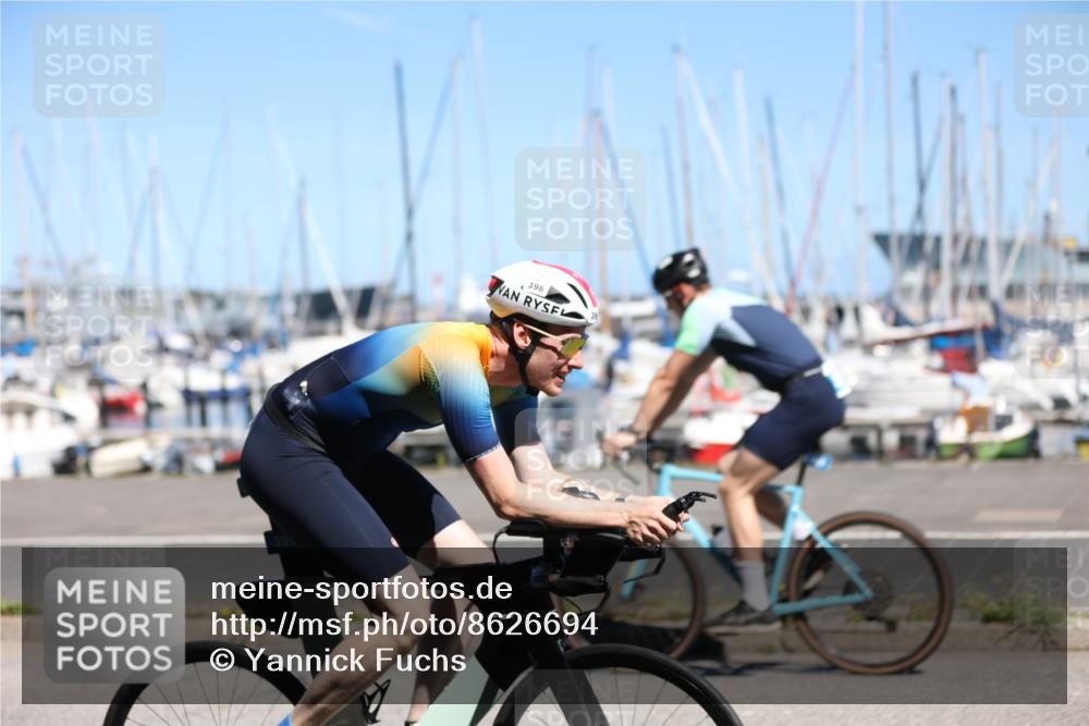 17.08.2025 - KN Förde Triathlon 2025 Yannick Fuchs http://msf.ph/oto/8626694 17.08.2025 13:06:30 Radfahren 357, 396, 420, 482, 505, 506, 544, 408, 414, 419, 482, 490, 495 meine-sportfotos.de