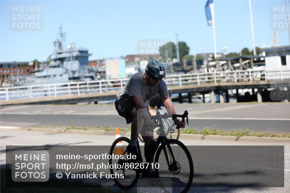 17.08.2025 - KN Förde Triathlon 2025 Yannick Fuchs http://msf.ph/oto/8626710 17.08.2025 13:06:49 Radfahren 415, 417, 422, 426, 407, 413, 417, 498, 507 meine-sportfotos.de