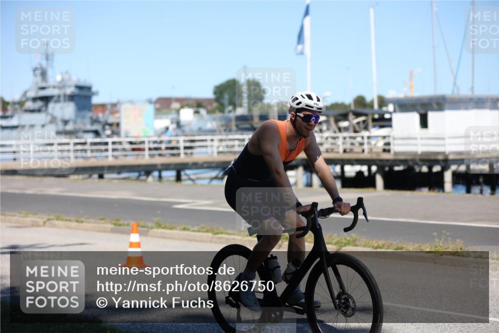 17.08.2025 - KN Förde Triathlon 2025 Yannick Fuchs http://msf.ph/oto/8626750 17.08.2025 13:07:13 Radfahren 423, 462, 479, 491, 504, 513, 427, 459, 501, 532 meine-sportfotos.de