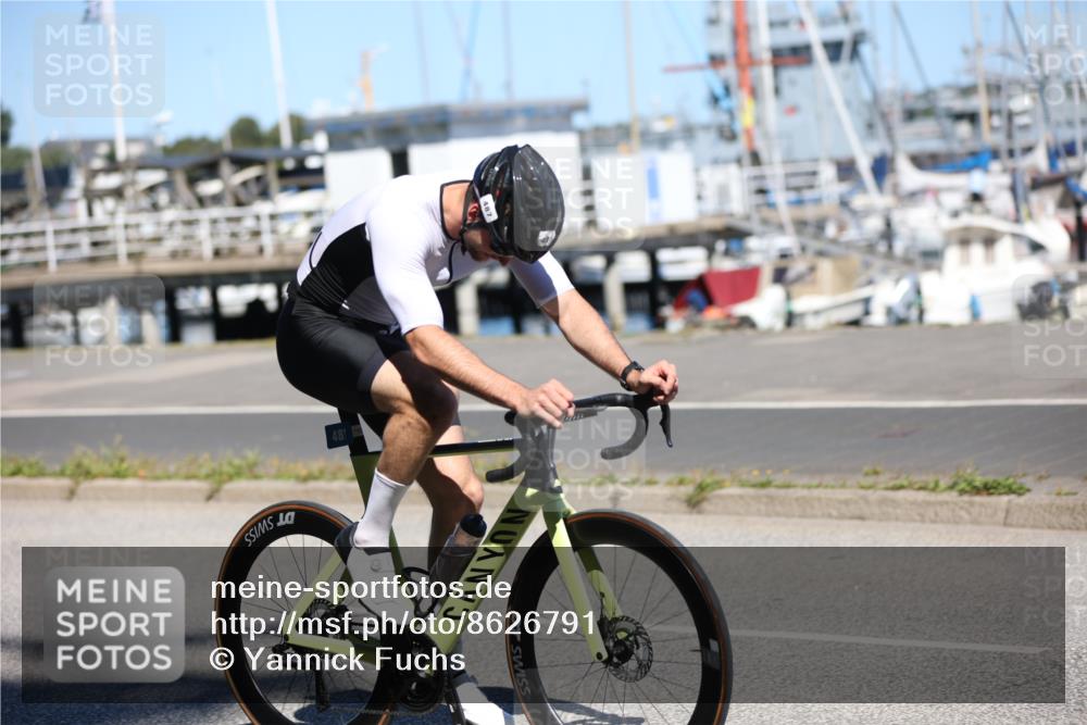 17.08.2025 - KN Förde Triathlon 2025 Yannick Fuchs http://msf.ph/oto/8626791 17.08.2025 13:07:38 Radfahren 397, 408, 421, 455, 480, 487, 496, 500, 548, 403, 466, 529 meine-sportfotos.de
