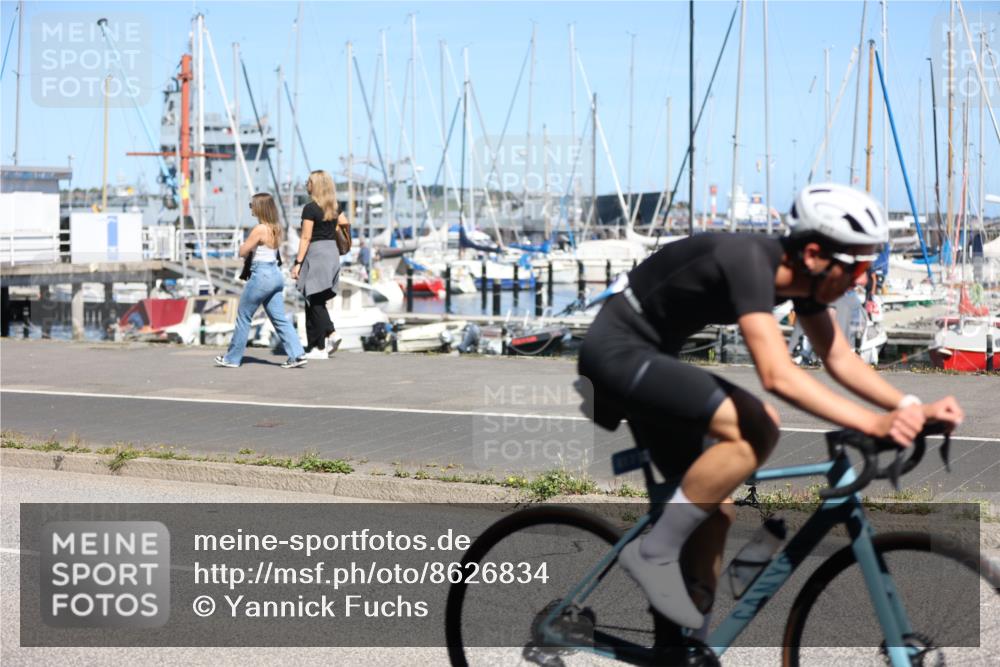 17.08.2025 - KN Förde Triathlon 2025 Yannick Fuchs http://msf.ph/oto/8626834 17.08.2025 13:08:13 Radfahren 407, 413, 417, 431, 439, 441, 482, 486, 505, 506, 507, 544, 420, 477, 490, 525, 526, 540 meine-sportfotos.de