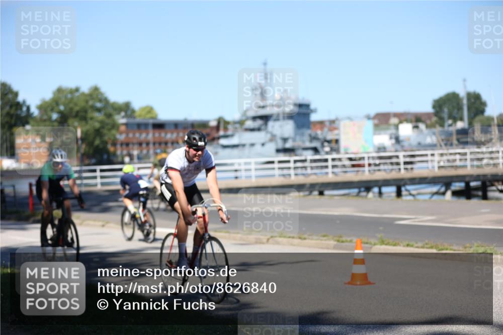 17.08.2025 - KN Förde Triathlon 2025 Yannick Fuchs http://msf.ph/oto/8626840 17.08.2025 13:08:16 Radfahren 357, 407, 413, 417, 439, 441, 482, 486, 505, 506, 507, 544, 420, 431, 441, 477, 525, 540 meine-sportfotos.de