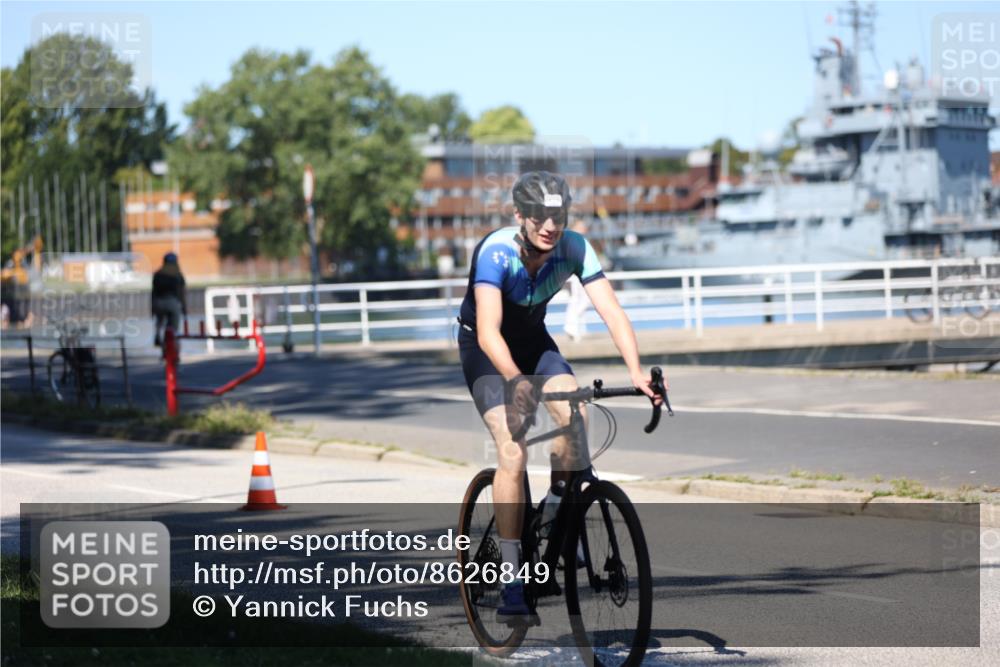 17.08.2025 - KN Förde Triathlon 2025 Yannick Fuchs http://msf.ph/oto/8626849 17.08.2025 13:08:19 Radfahren 357, 407, 413, 439, 482, 486, 505, 506, 507, 544, 413, 417, 431, 441, 486, 505, 507 meine-sportfotos.de