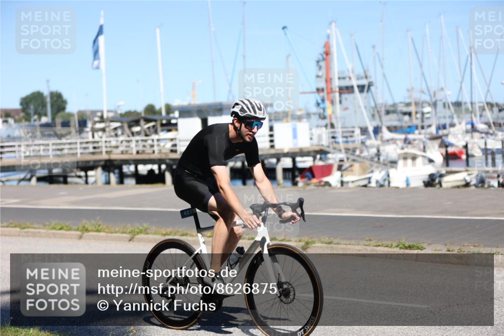 17.08.2025 - KN Förde Triathlon 2025 Yannick Fuchs http://msf.ph/oto/8626875 17.08.2025 13:08:40 Radfahren 425, 427, 428, 433, 454, 532, 447 meine-sportfotos.de