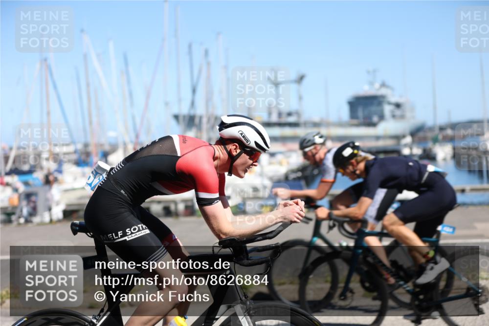 17.08.2025 - KN Förde Triathlon 2025 Yannick Fuchs http://msf.ph/oto/8626884 17.08.2025 13:08:54 Radfahren 404, 423, 424, 438, 442, 445, 466, 508, 541, 433 meine-sportfotos.de