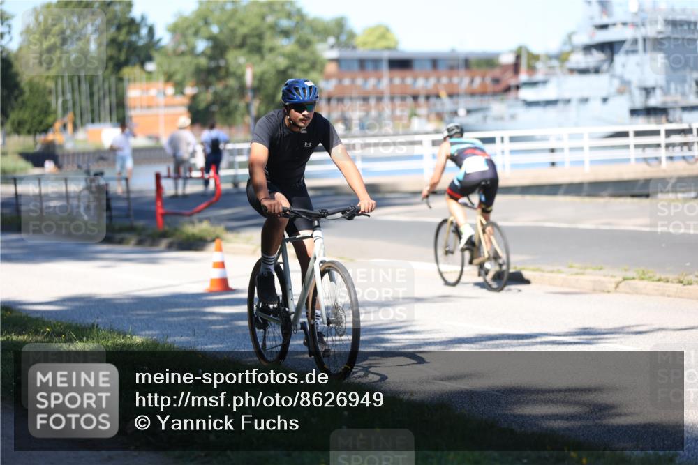 17.08.2025 - KN Förde Triathlon 2025 Yannick Fuchs http://msf.ph/oto/8626949 17.08.2025 13:09:45 Radfahren 416, 439, 441, 472, 526, 431, 457, 496 meine-sportfotos.de