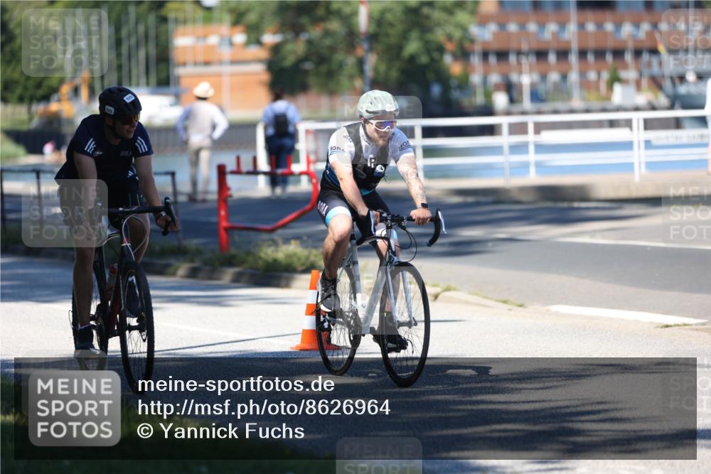 17.08.2025 - KN Förde Triathlon 2025 Yannick Fuchs http://msf.ph/oto/8626964 17.08.2025 13:09:54 Radfahren 416, 439, 472, 477, 502, 511, 525, 539, 540, 441, 526 meine-sportfotos.de