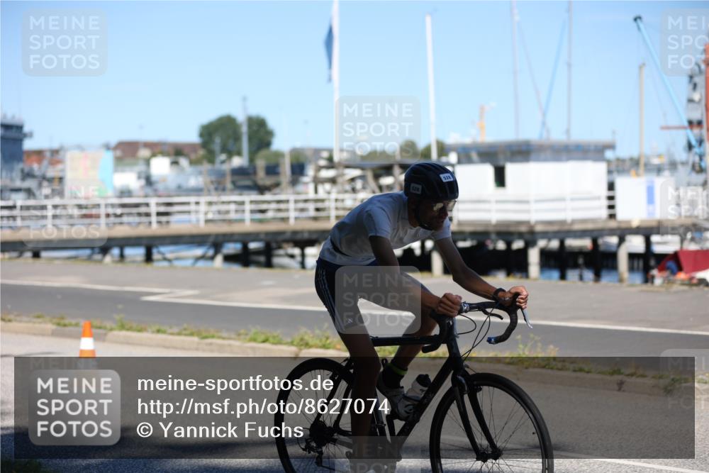 17.08.2025 - KN Förde Triathlon 2025 Yannick Fuchs http://msf.ph/oto/8627074 17.08.2025 13:12:16 Radfahren 398, 434, 458, 471, 481, 528, 542, 546, 418, 458 meine-sportfotos.de